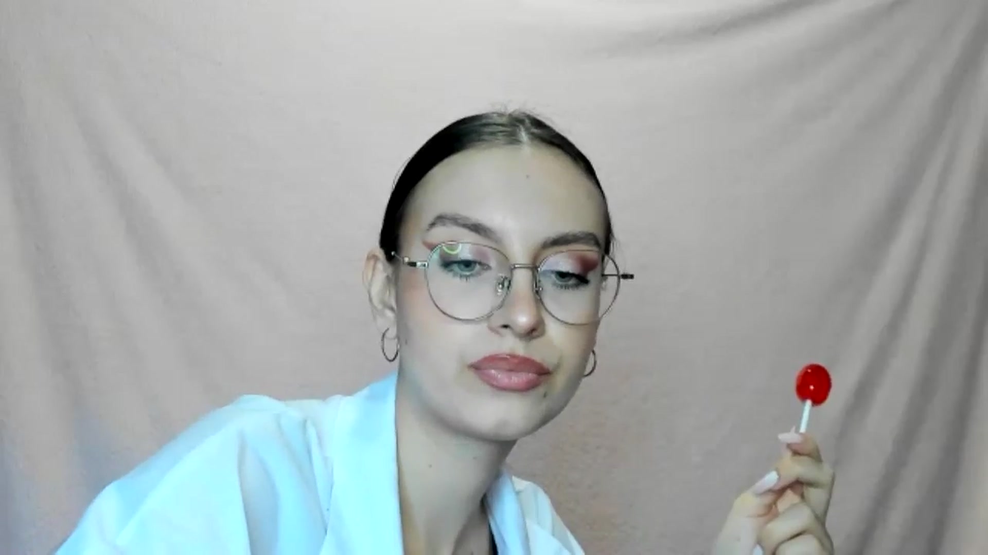 Gallery image thumbnail from StasyaSoul's myfreecams stream on, 01/05/2025, 11:40 image 19 of 20