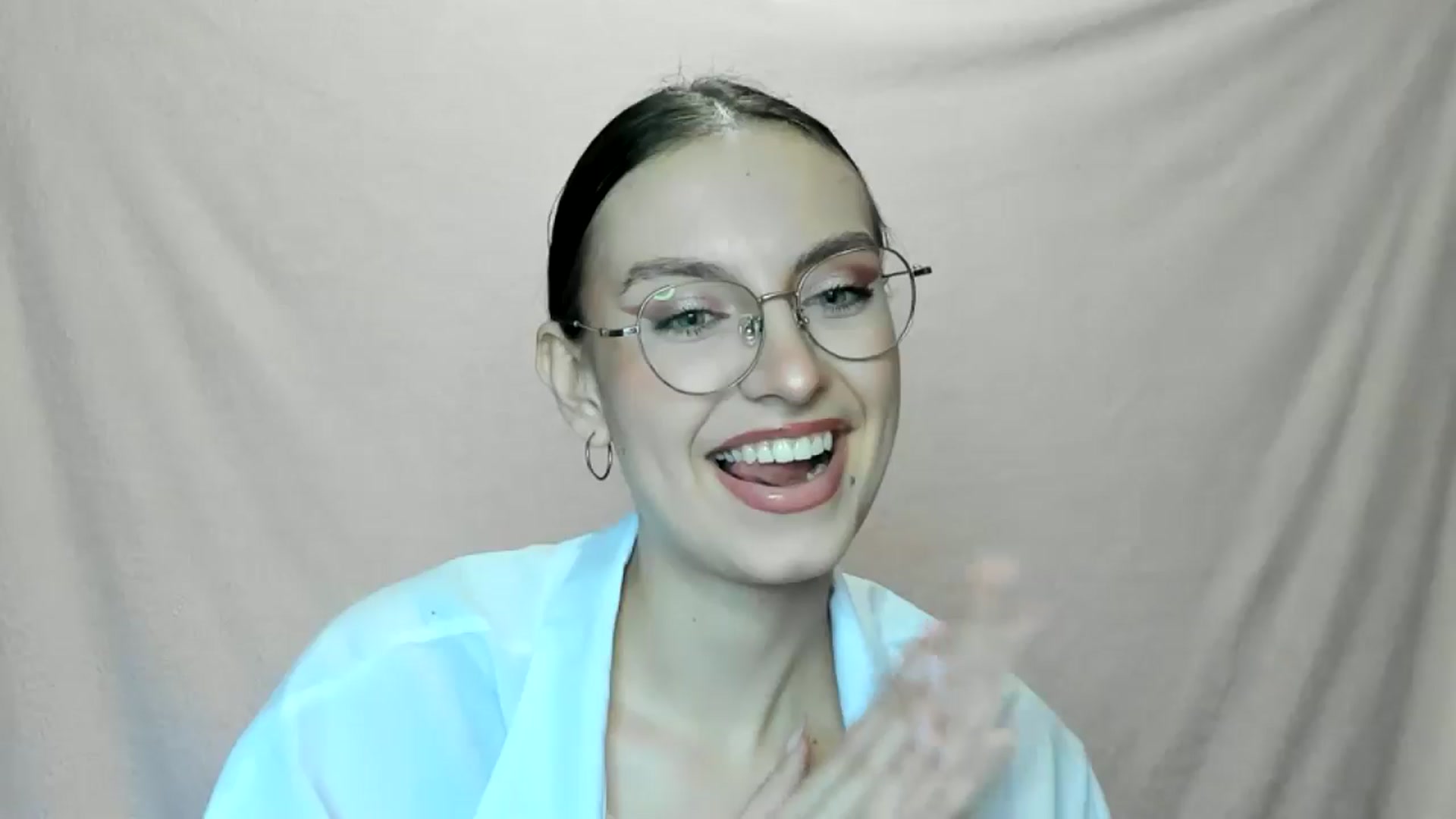 Gallery image thumbnail from StasyaSoul's myfreecams stream on, 01/05/2025, 11:40 image 9 of 20