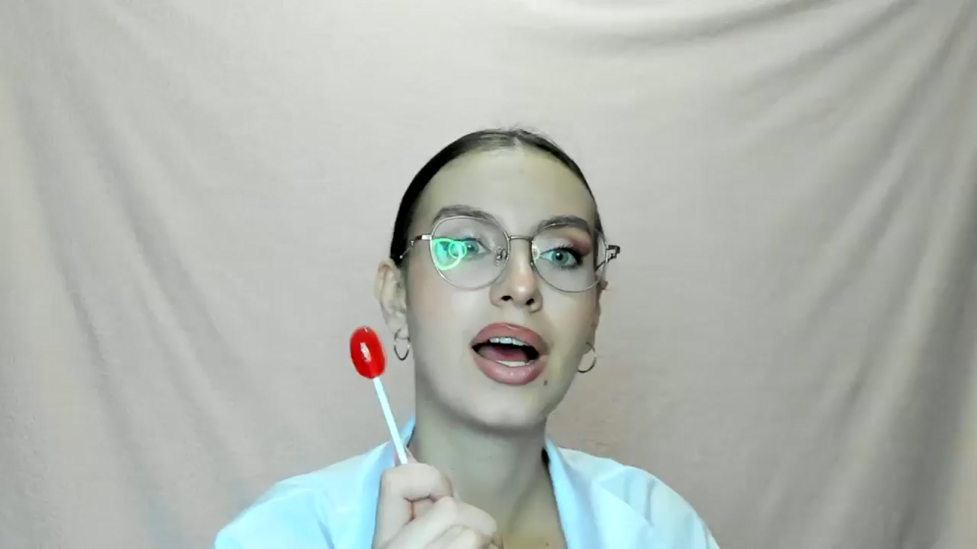 Gallery image thumbnail from StasyaSoul's myfreecams stream on, 01/05/2025, 11:57 image 14 of 20