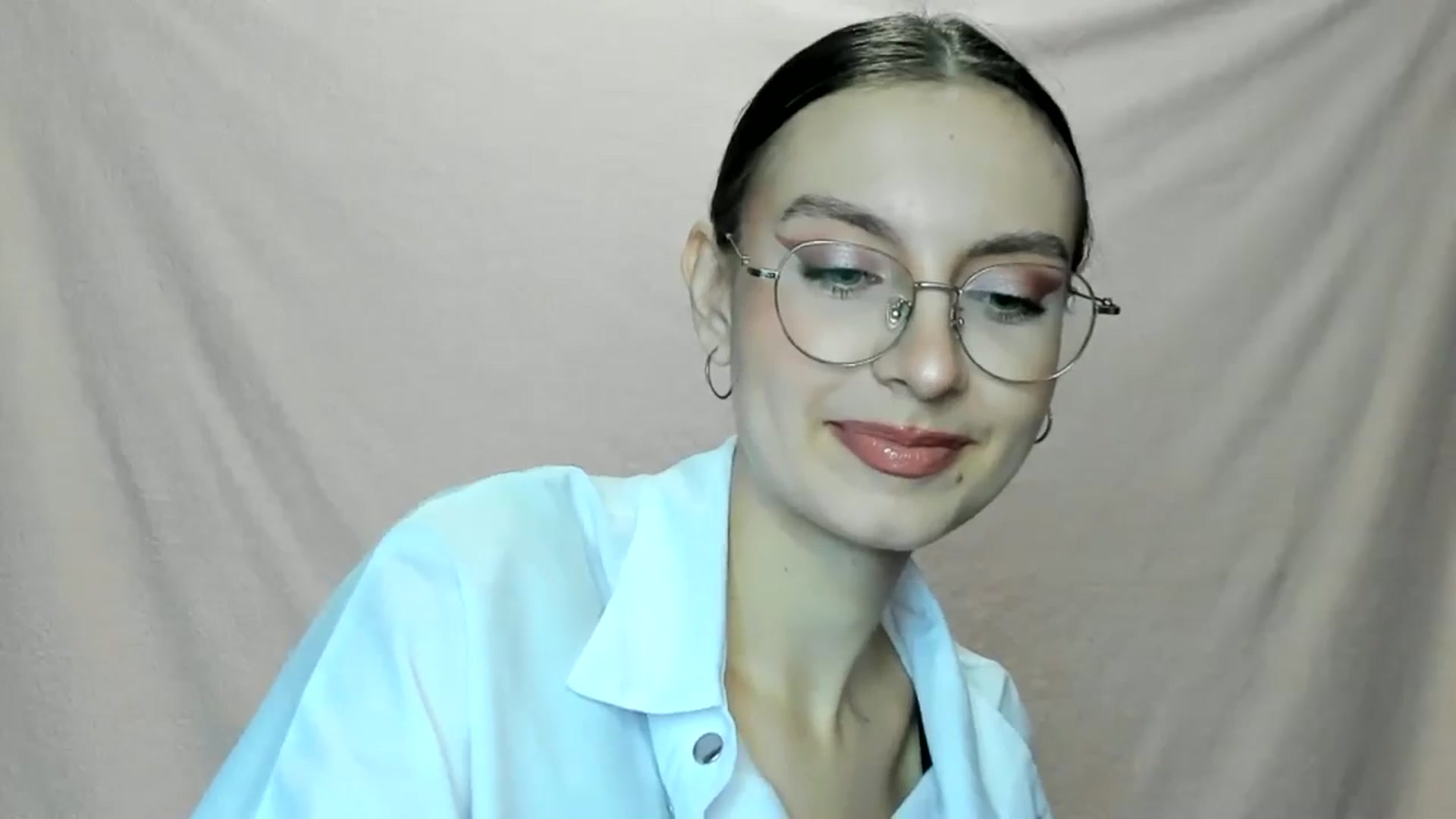 Gallery image thumbnail from StasyaSoul's myfreecams stream on, 01/05/2025, 12:21 image 17 of 20