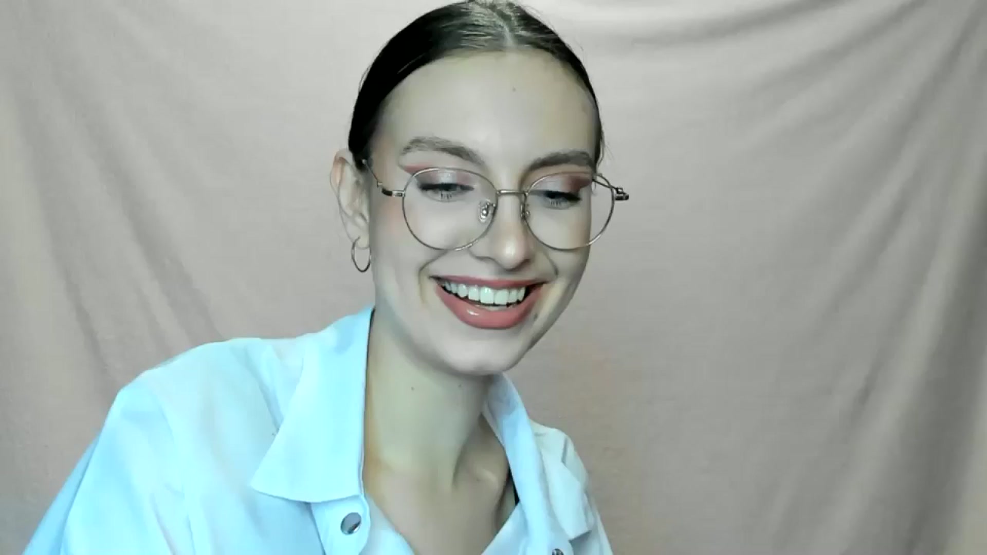 Gallery image thumbnail from StasyaSoul's myfreecams stream on, 01/05/2025, 12:21 image 18 of 20