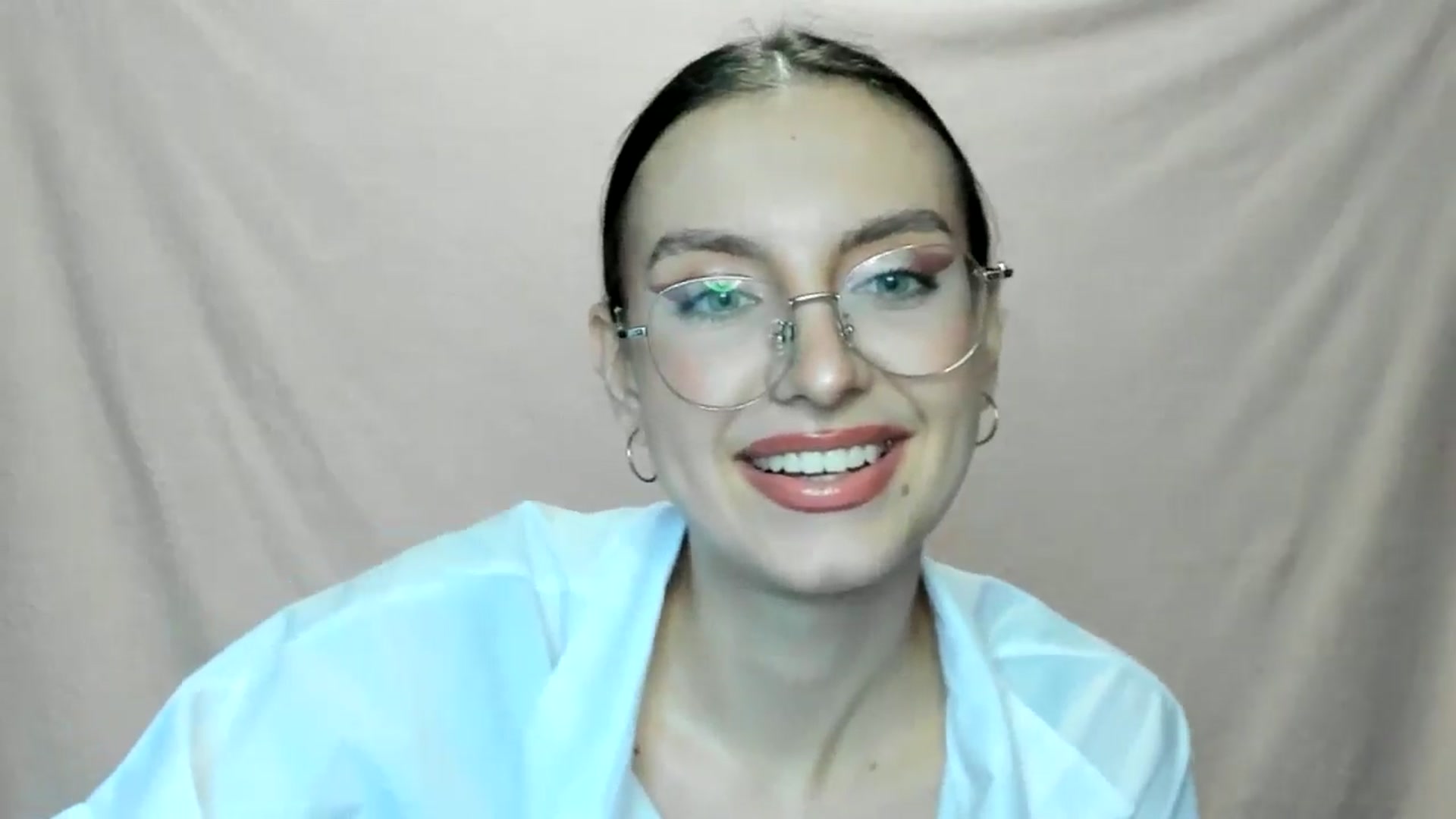 Gallery image thumbnail from StasyaSoul's myfreecams stream on, 01/05/2025, 12:51 image 3 of 20