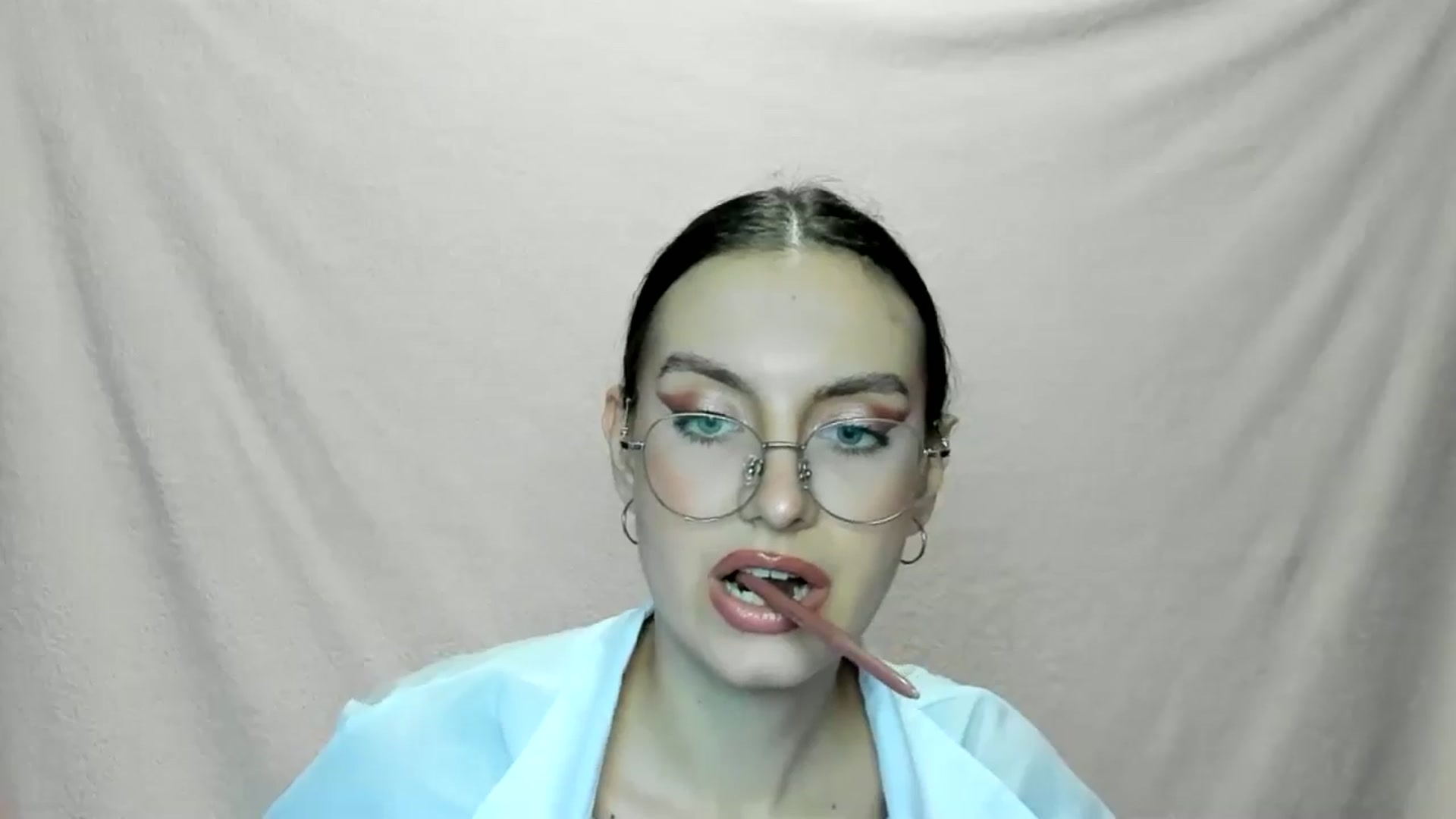 Gallery image thumbnail from StasyaSoul's myfreecams stream on, 01/05/2025, 13:15 image 18 of 20
