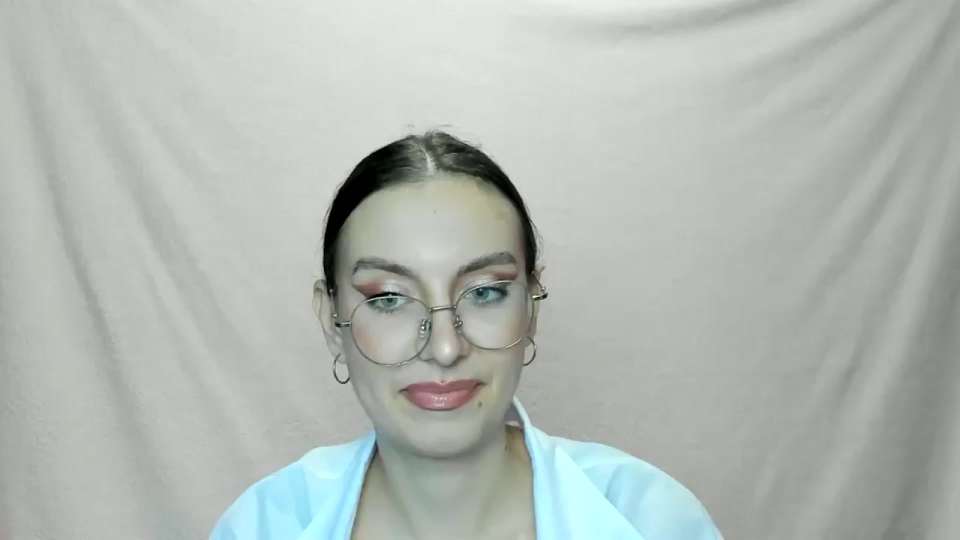 Gallery image thumbnail from StasyaSoul's myfreecams stream on, 01/05/2025, 13:15 image 17 of 20