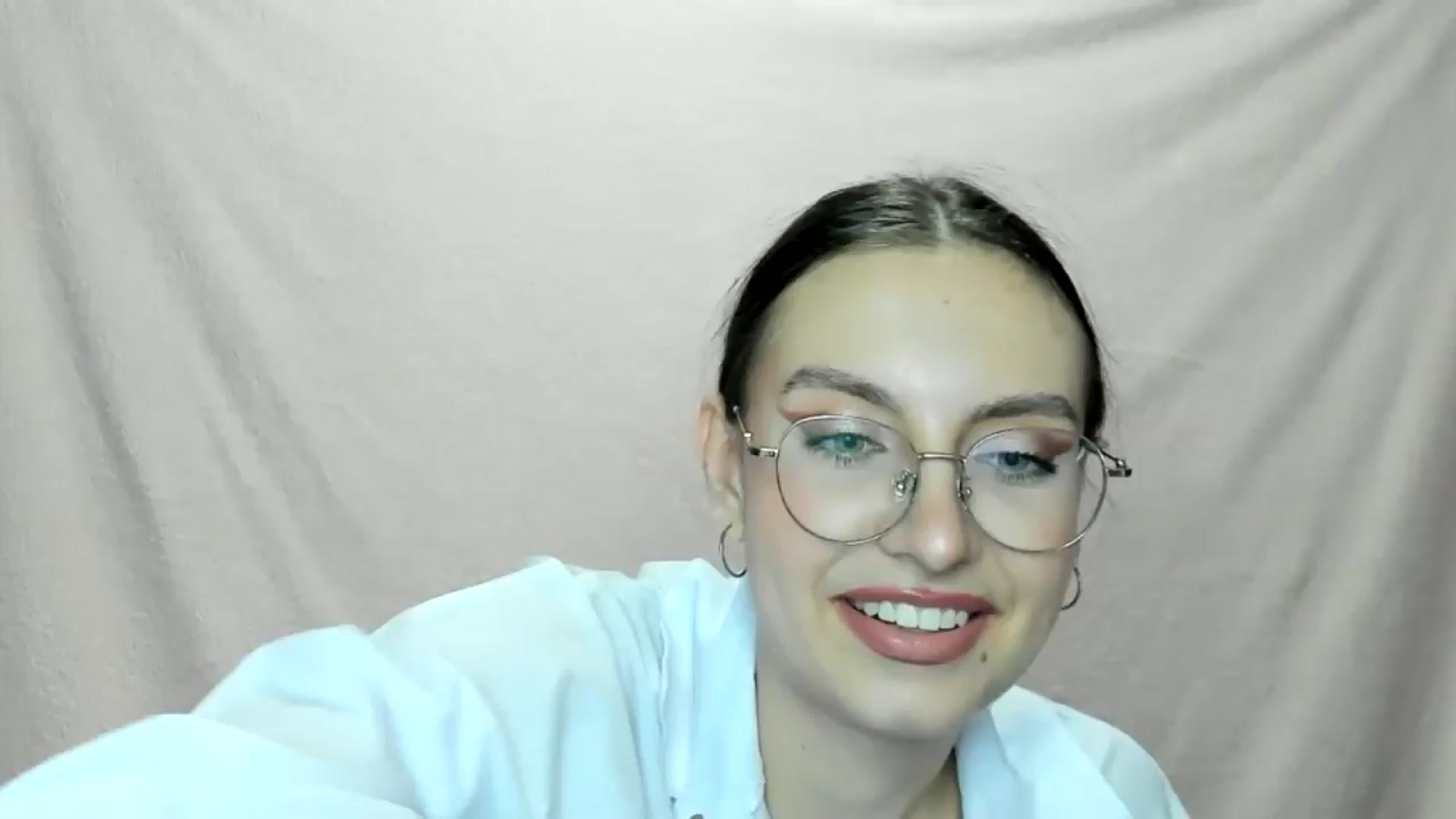 Gallery image thumbnail from StasyaSoul's myfreecams stream on, 01/05/2025, 14:24 image 3 of 20