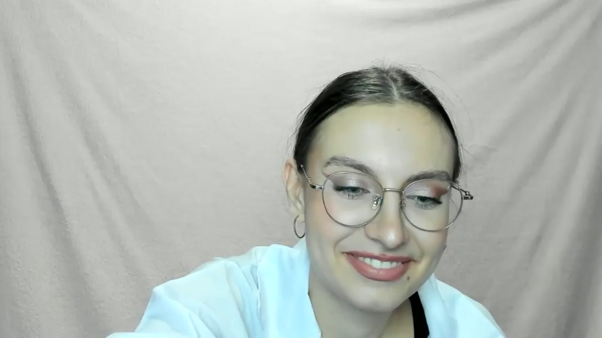 Gallery image thumbnail from StasyaSoul's myfreecams stream on, 01/05/2025, 14:24 image 4 of 20