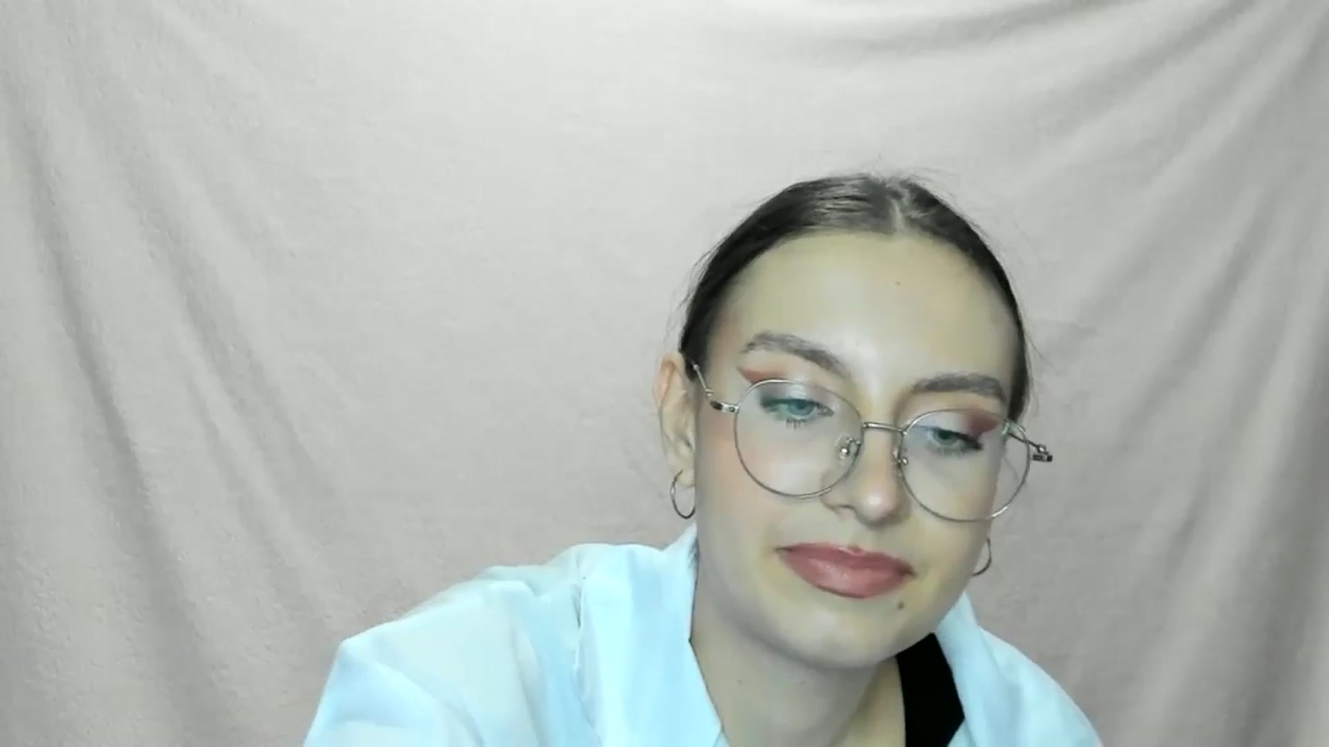 Gallery image thumbnail from StasyaSoul's myfreecams stream on, 01/05/2025, 14:24 image 5 of 20
