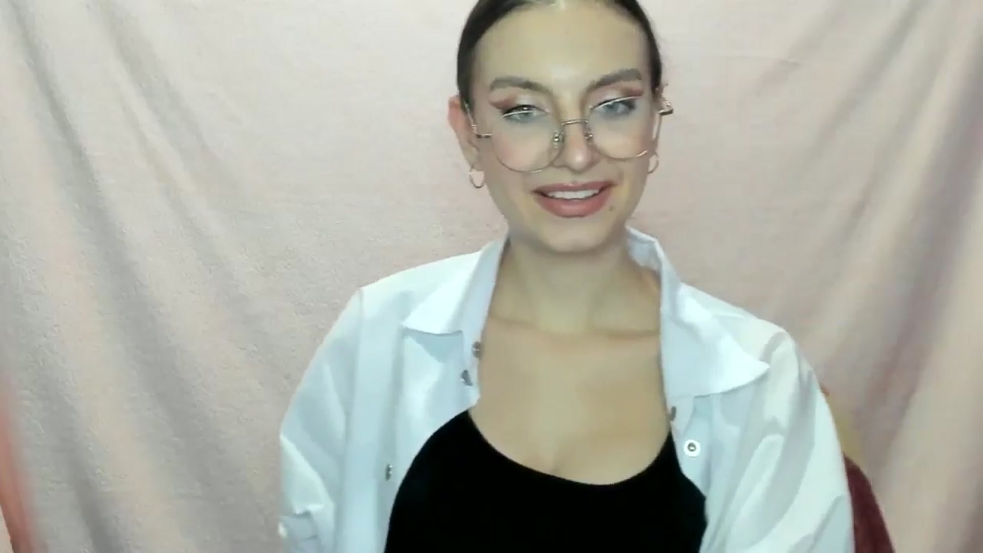 Gallery image thumbnail from StasyaSoul's myfreecams stream on, 01/05/2025, 14:24 image 19 of 20