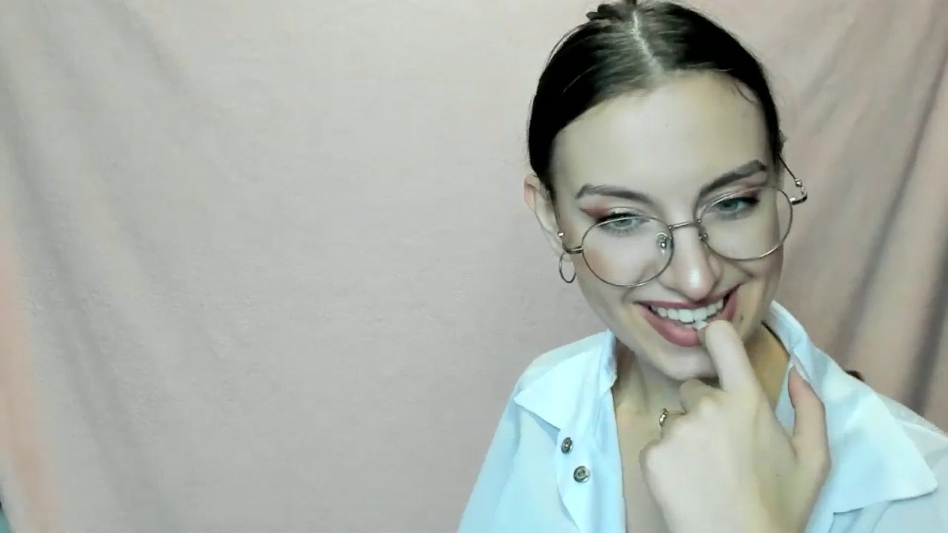 Gallery image thumbnail from StasyaSoul's myfreecams stream on, 01/08/2025, 11:52 image 5 of 20