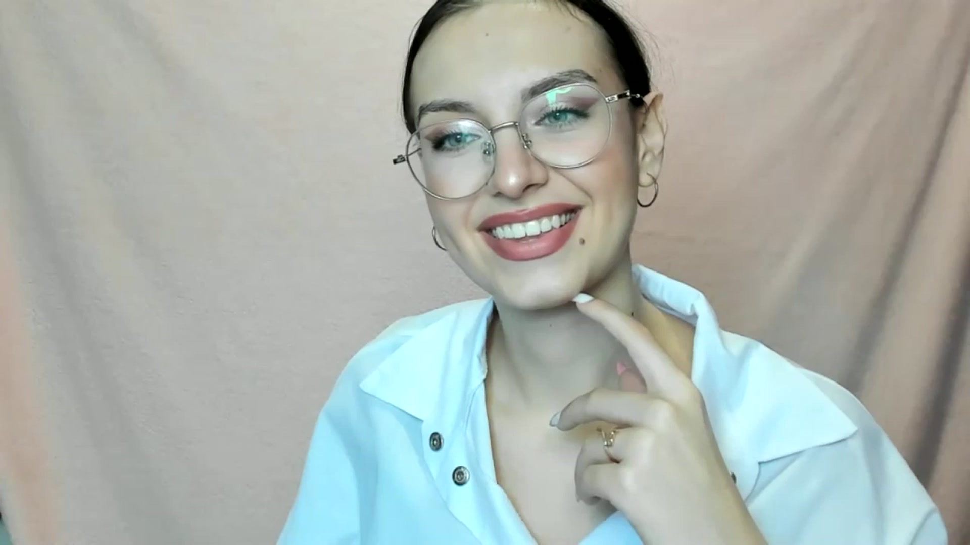 Gallery image thumbnail from StasyaSoul's myfreecams stream on, 01/08/2025, 11:52 image 6 of 20