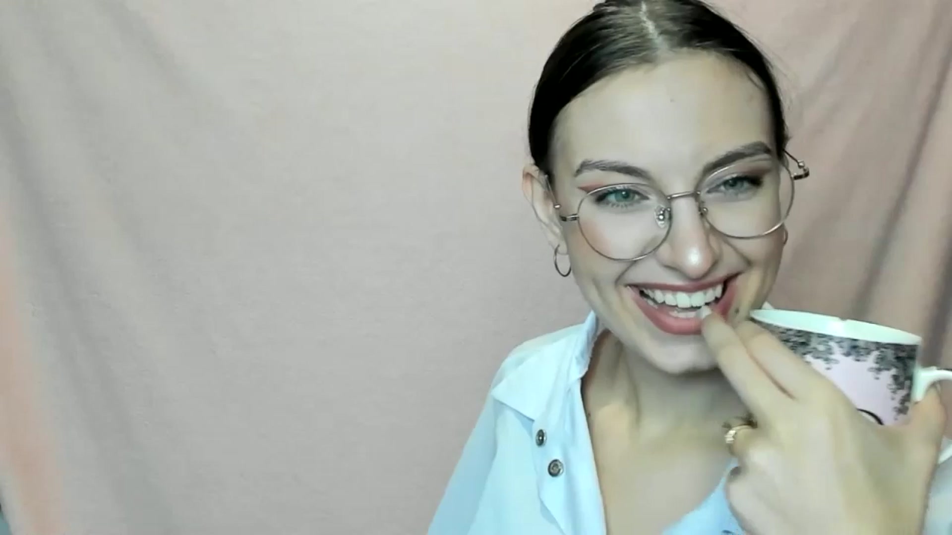 Gallery image thumbnail from StasyaSoul's myfreecams stream on, 01/08/2025, 11:52 image 3 of 20