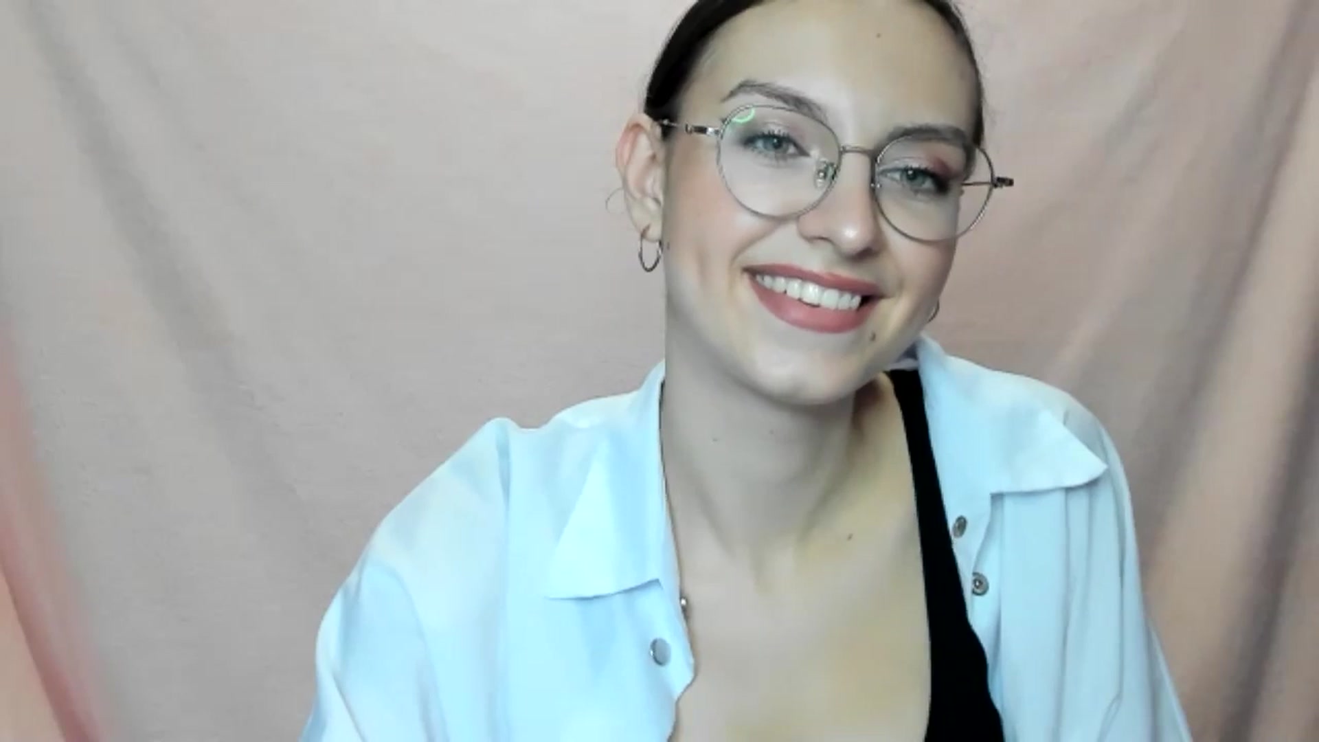 Gallery image thumbnail from StasyaSoul's myfreecams stream on, 01/08/2025, 12:59 image 18 of 20