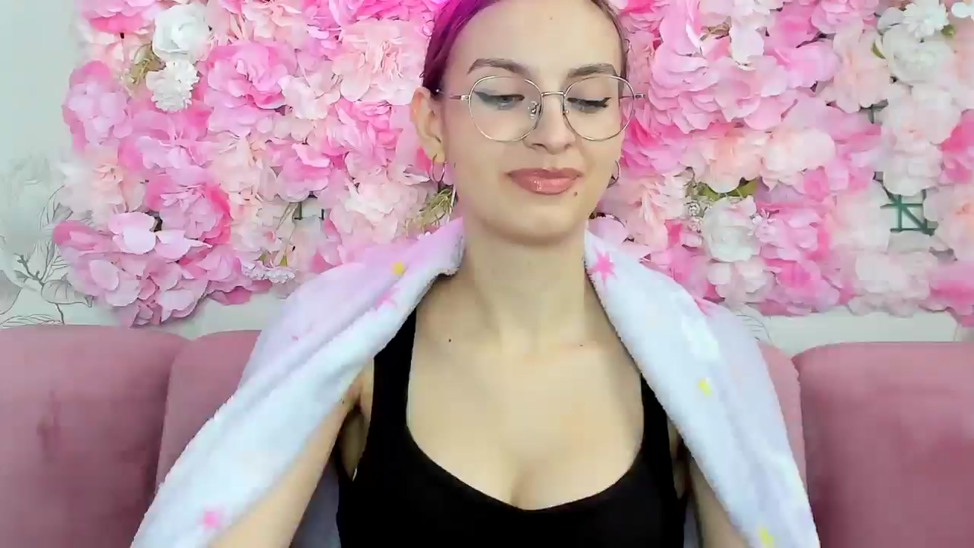 Gallery image thumbnail from StasyaSoul's myfreecams stream on, 01/10/2025, 11:36 image 1 of 20