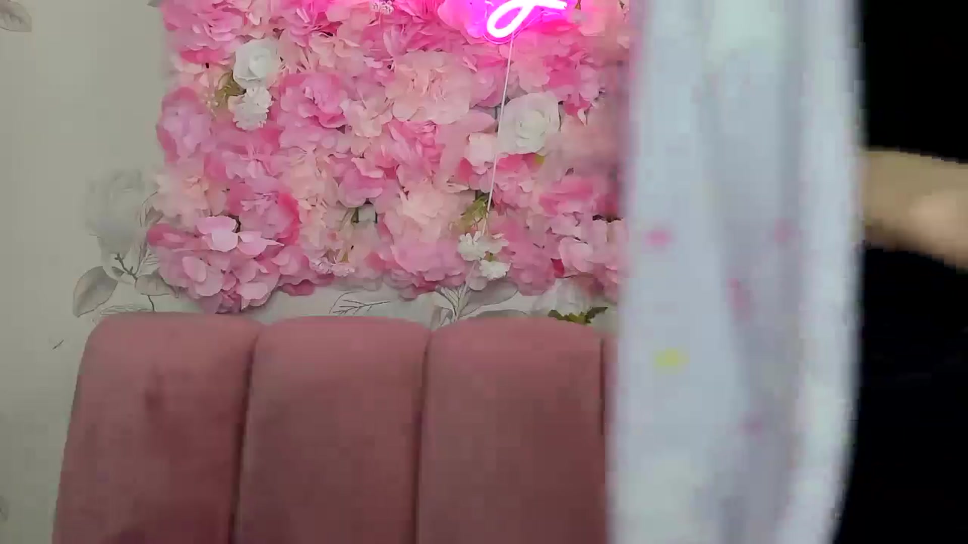 Gallery image thumbnail from StasyaSoul's myfreecams stream on, 01/10/2025, 11:36 image 8 of 20