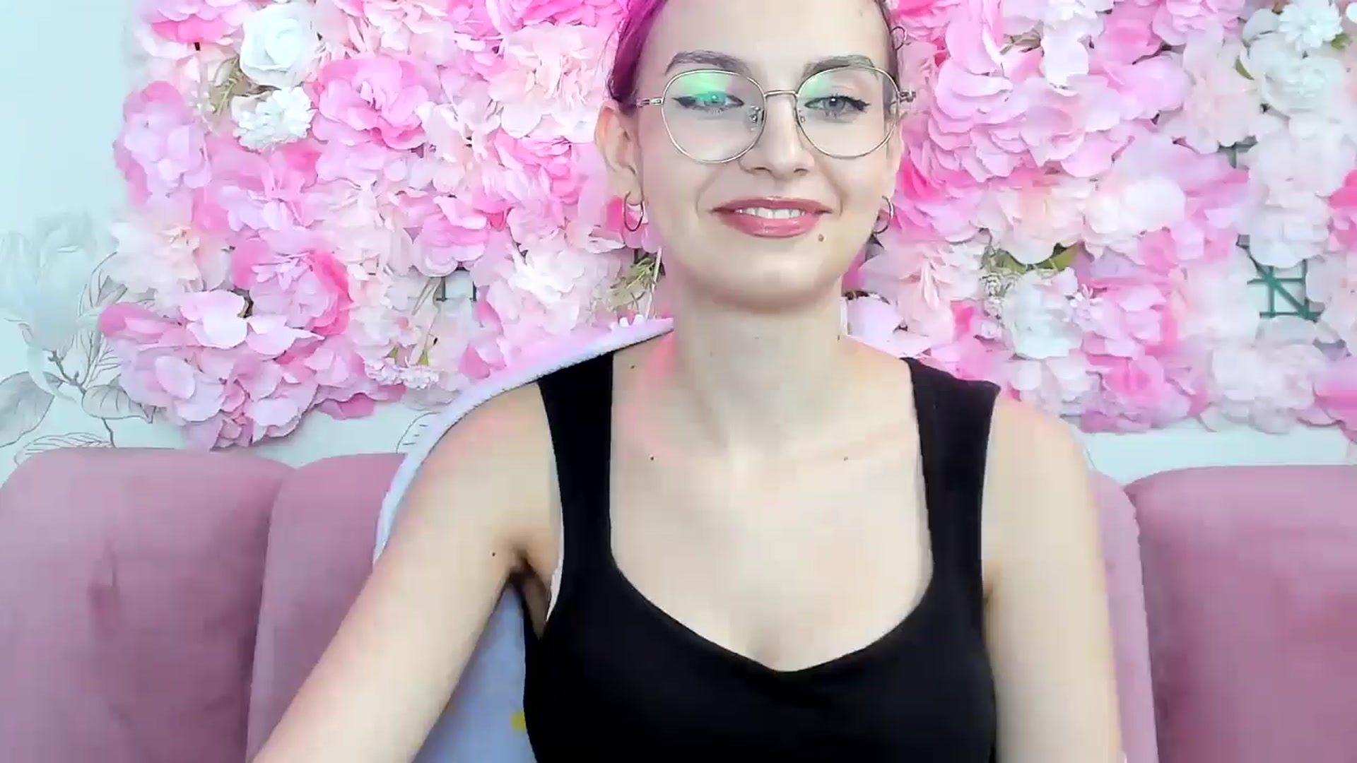 Gallery image thumbnail from StasyaSoul's myfreecams stream on, 01/10/2025, 12:36 image 19 of 20