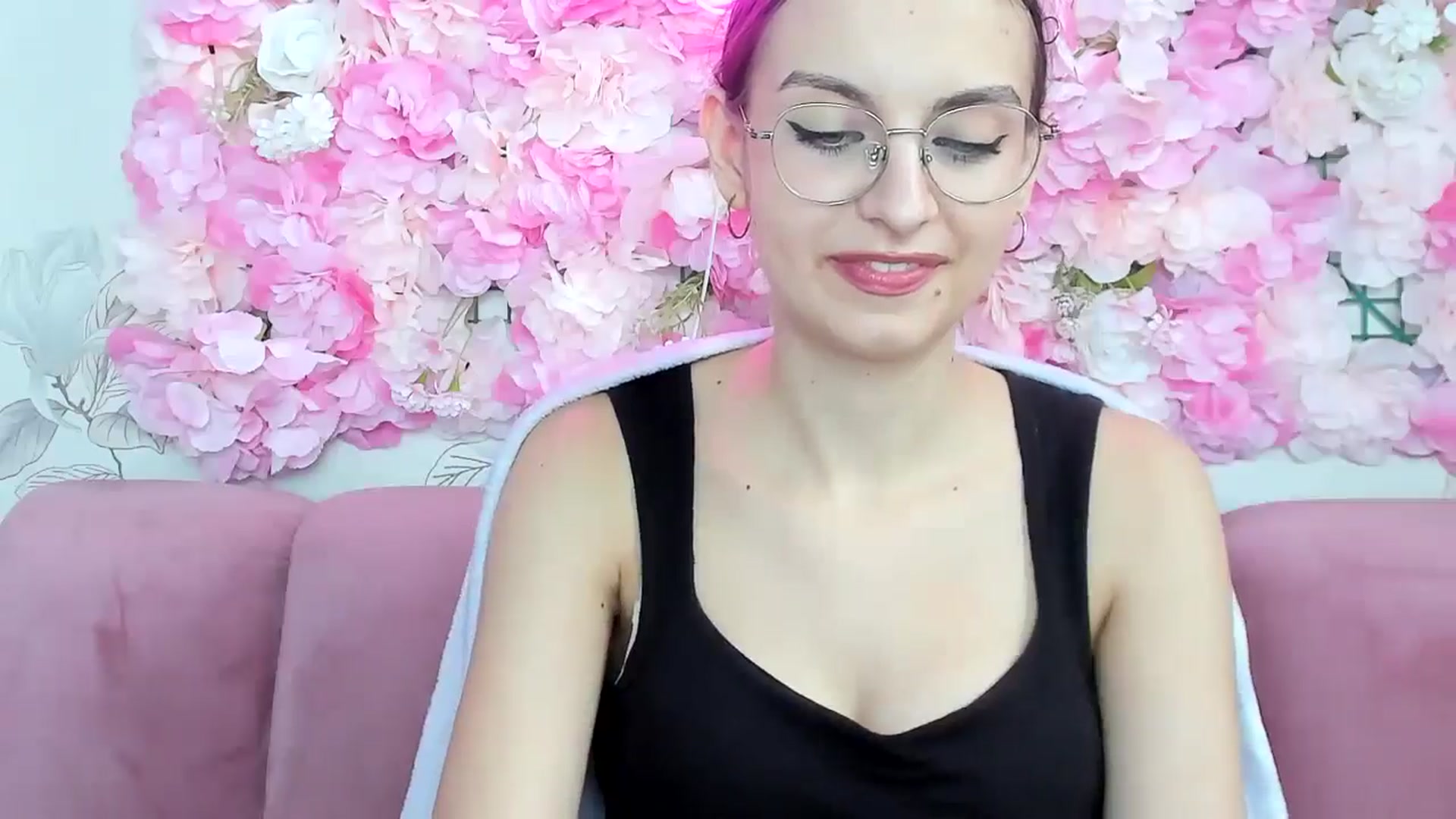 Gallery image thumbnail from StasyaSoul's myfreecams stream on, 01/10/2025, 12:36 image 16 of 20