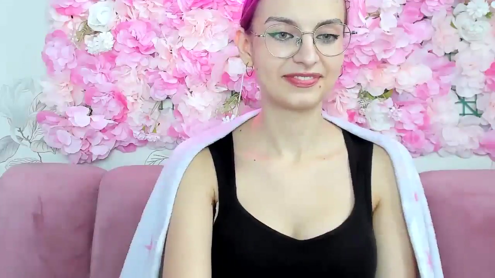 Gallery image thumbnail from StasyaSoul's myfreecams stream on, 01/10/2025, 12:36 image 14 of 20