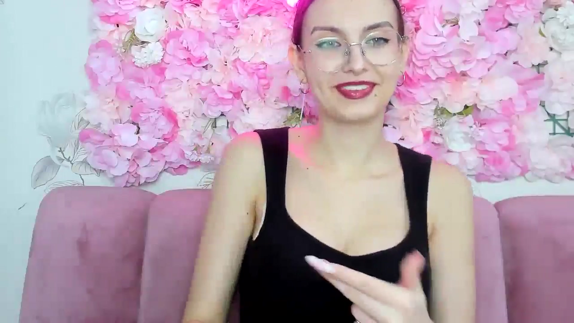 Gallery image thumbnail from StasyaSoul's myfreecams stream on, 01/10/2025, 13:29 image 6 of 20