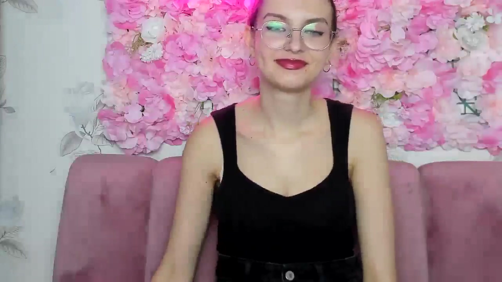 Gallery image thumbnail from StasyaSoul's myfreecams stream on, 01/10/2025, 16:00 image 9 of 20