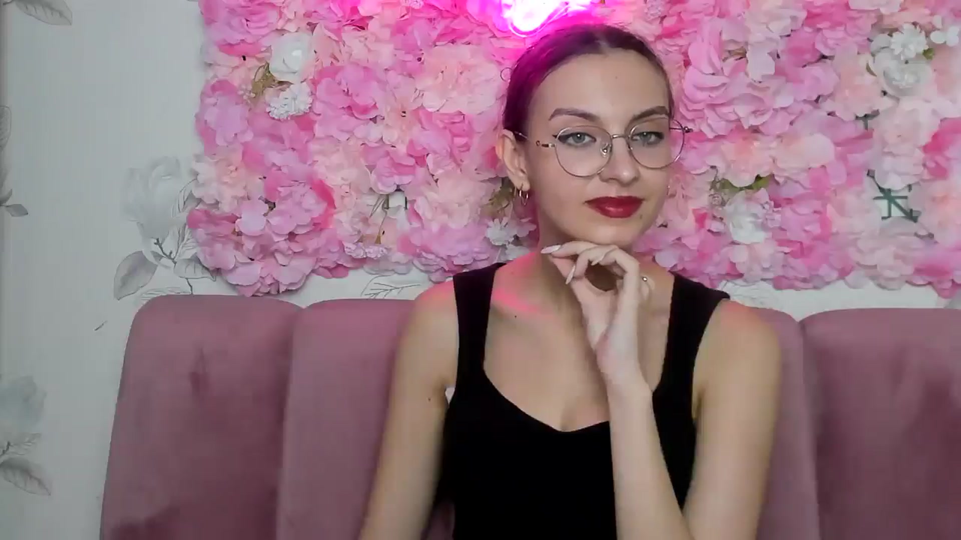 Gallery image thumbnail from StasyaSoul's myfreecams stream on, 01/10/2025, 16:00 image 12 of 20