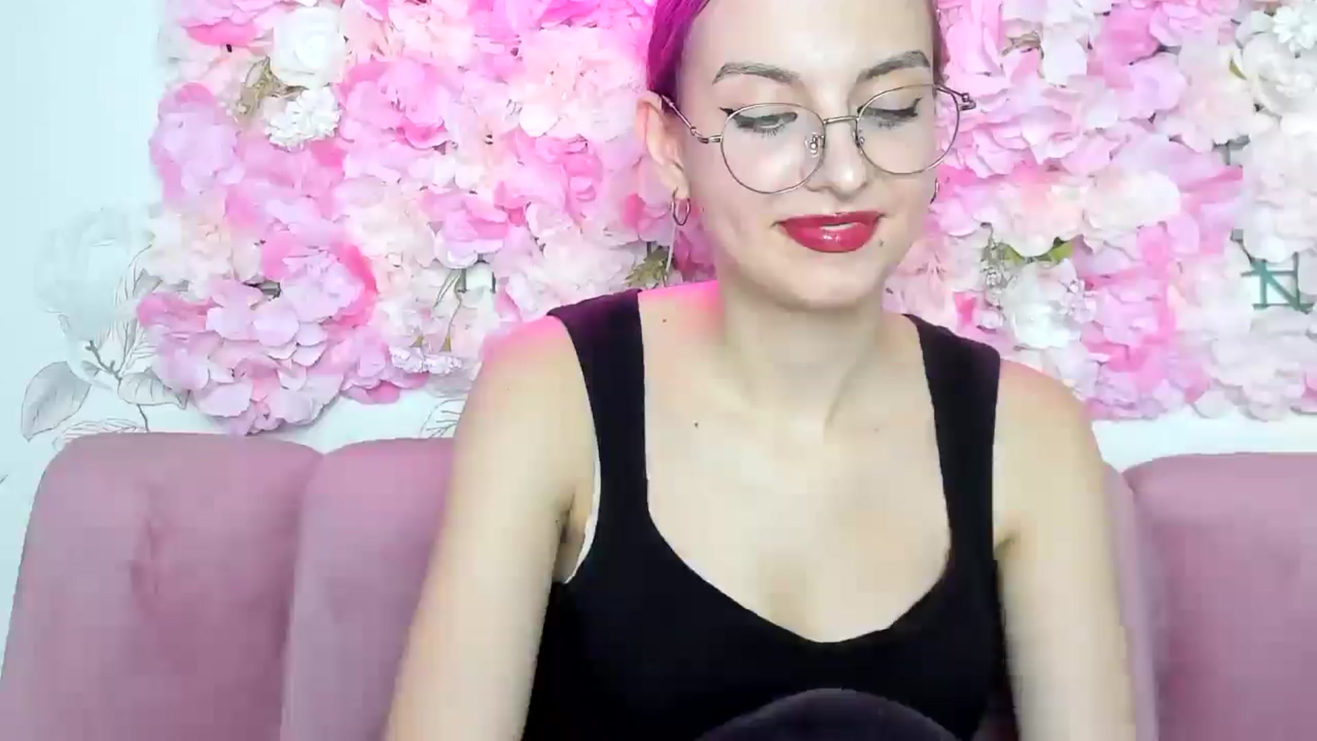 Gallery image thumbnail from StasyaSoul's myfreecams stream on, 01/10/2025, 16:00 image 15 of 20