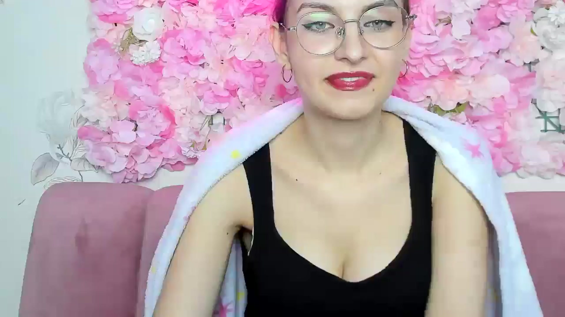 Gallery image thumbnail from StasyaSoul's myfreecams stream on, 01/10/2025, 16:00 image 3 of 20