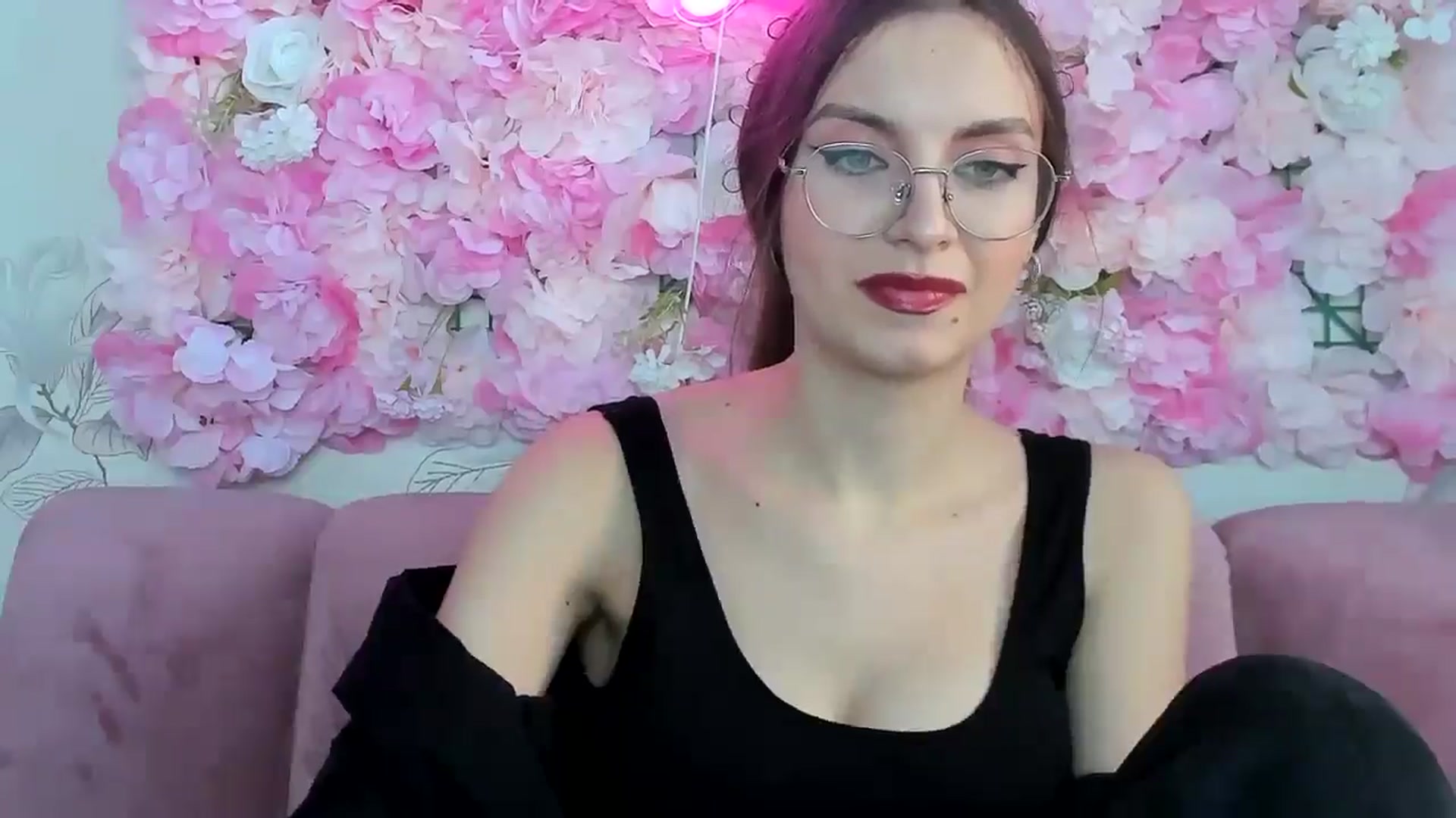 Gallery image thumbnail from StasyaSoul's myfreecams stream on, 01/11/2025, 13:40 image 3 of 20