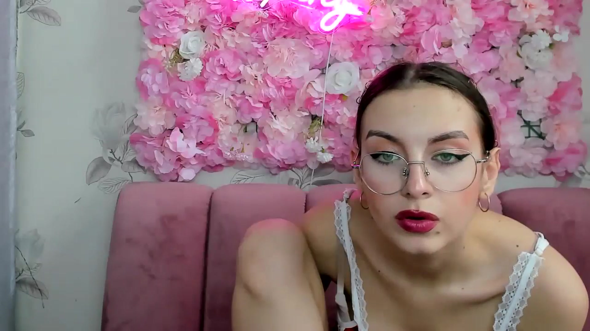 Gallery image thumbnail from StasyaSoul's myfreecams stream on, 01/12/2025, 11:31 image 6 of 20
