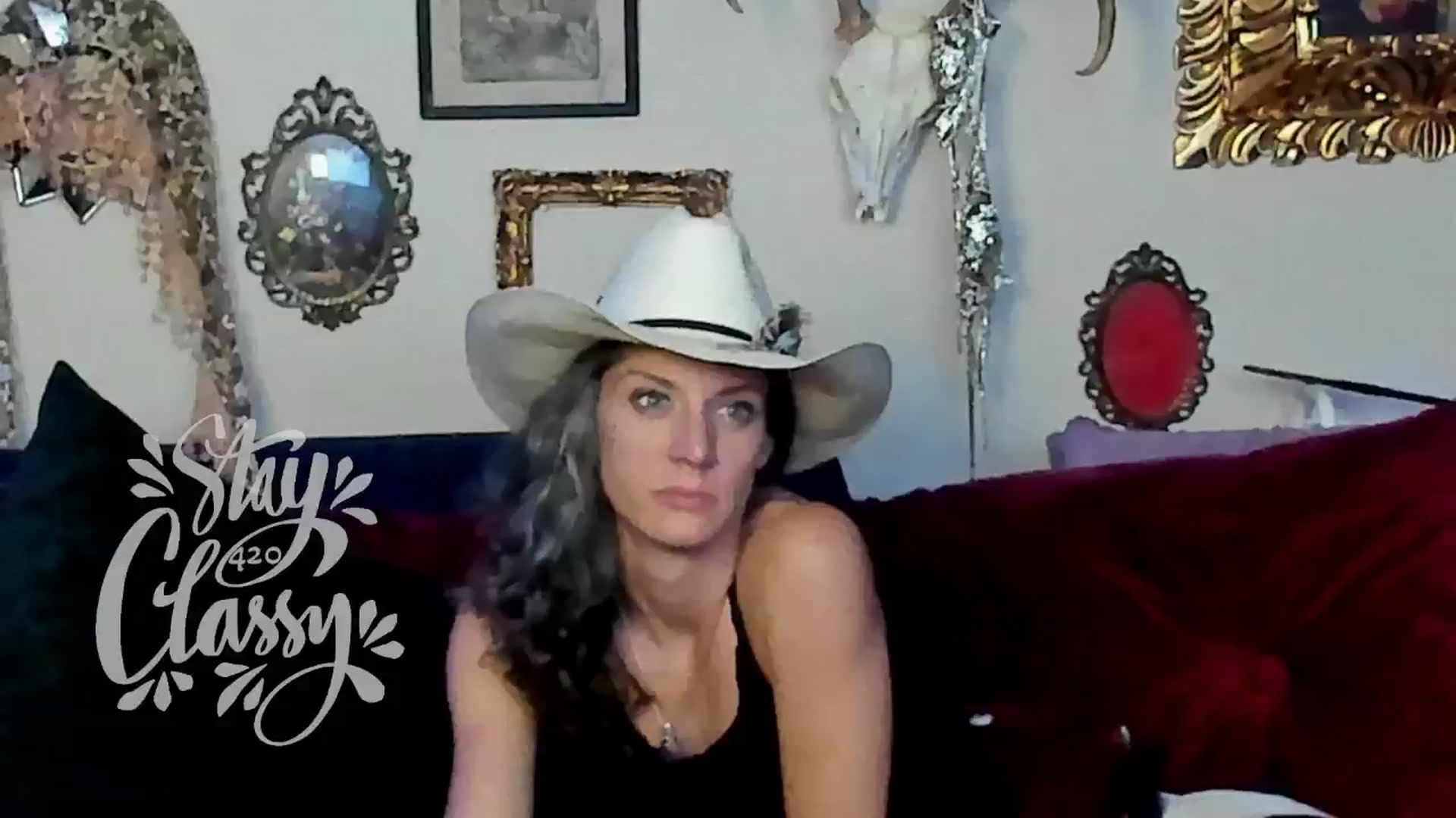Gallery image thumbnail from Stay420classy's myfreecams stream on, 04/21/2025, 15:38 image 1 of 20
