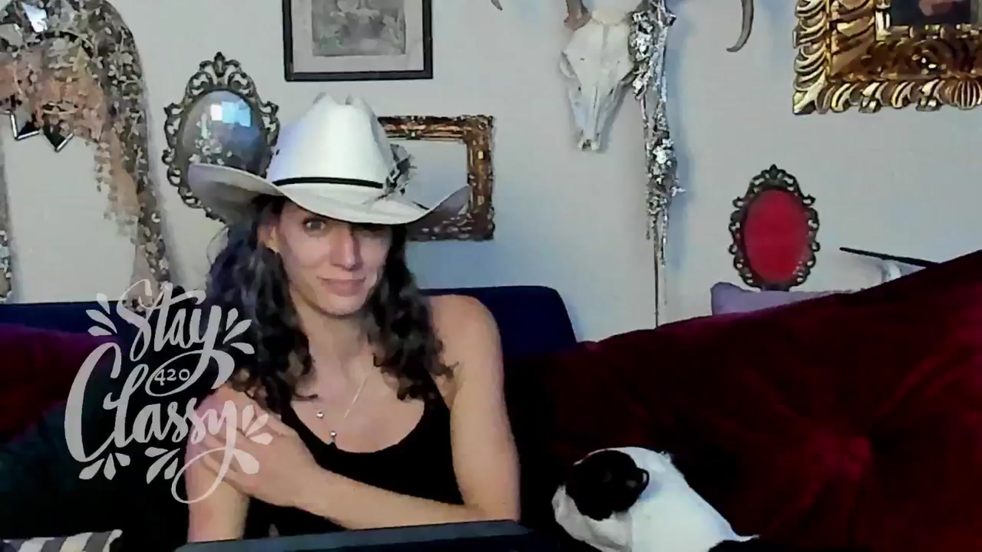 Gallery image thumbnail from Stay420classy's myfreecams stream on, 04/21/2025, 15:38 image 8 of 20