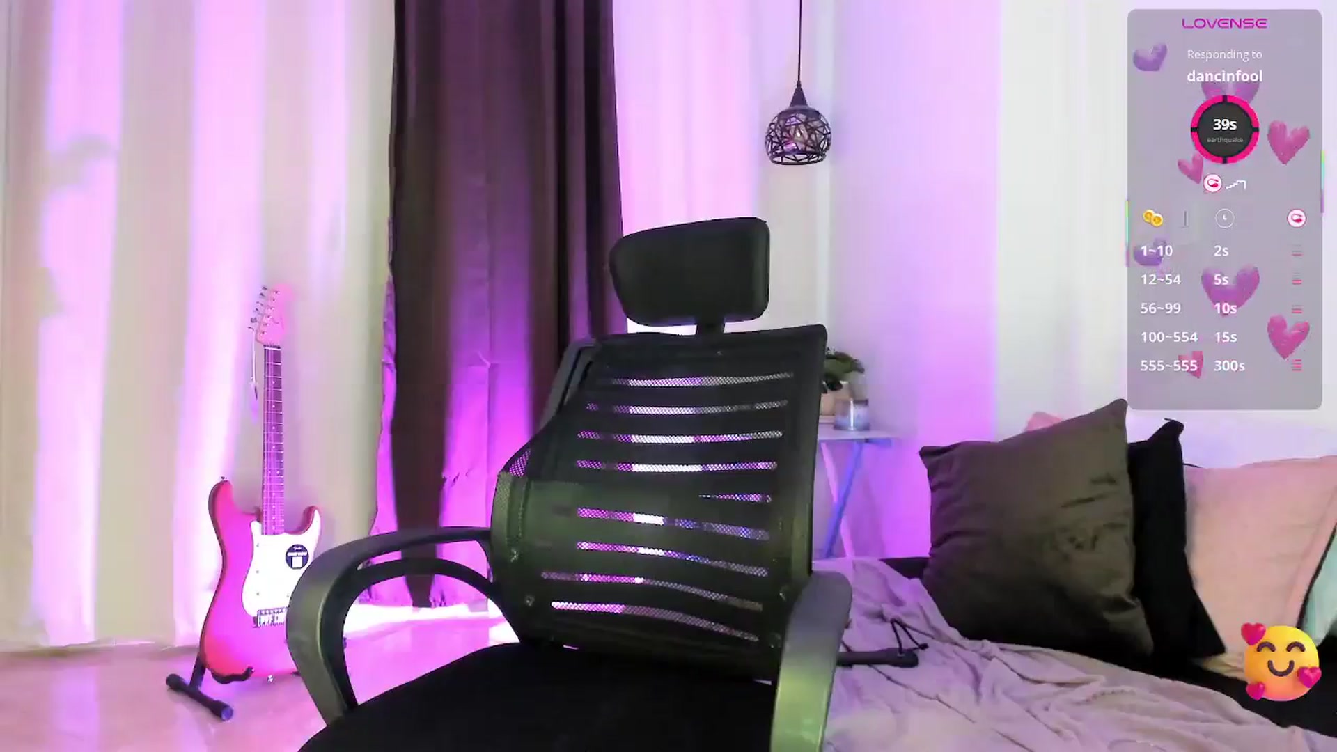 Gallery image thumbnail from Steamy_julia's myfreecams stream on, 03/26/2025, 21:35 image 16 of 20