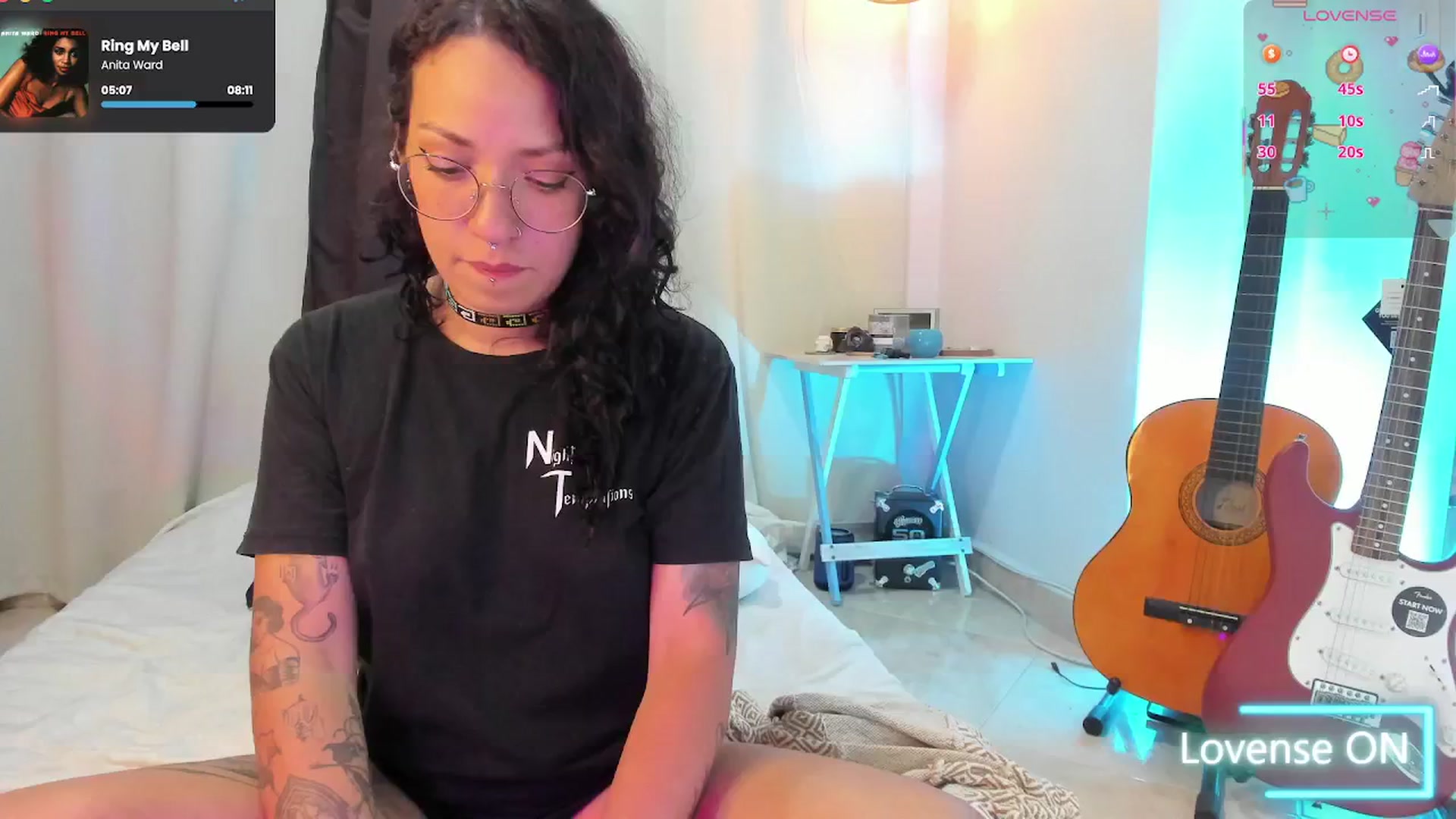 Gallery image thumbnail from Steamy_julia's myfreecams stream on, 05/24/2025, 04:47 image 17 of 20