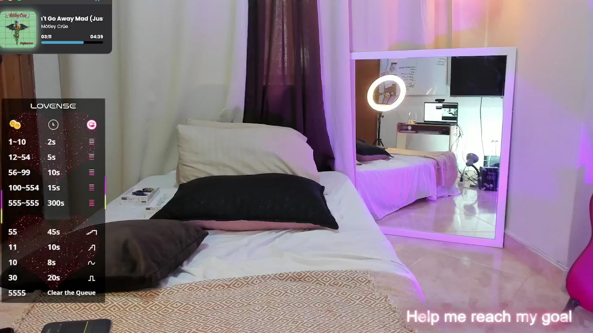 Gallery image thumbnail from Steamy_julia's myfreecams stream on, 06/13/2025, 17:50 image 10 of 20