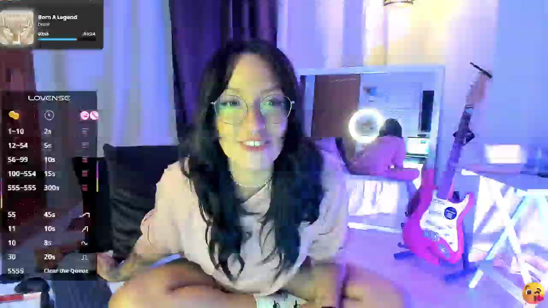 Gallery image thumbnail from Steamy_julia's myfreecams stream on, 06/16/2025, 24:17 image 1 of 20