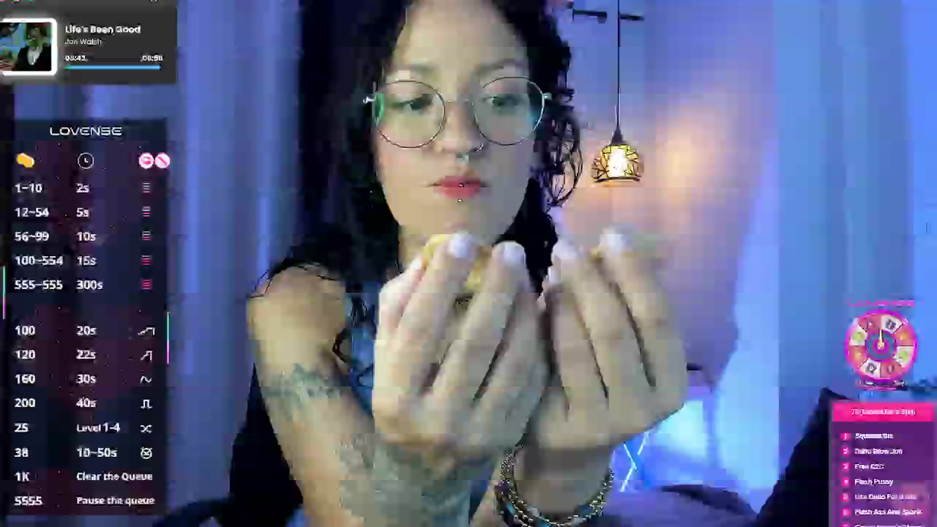 Gallery image thumbnail from Steamy_julia's myfreecams stream on, 06/26/2025, 24:23 image 16 of 20