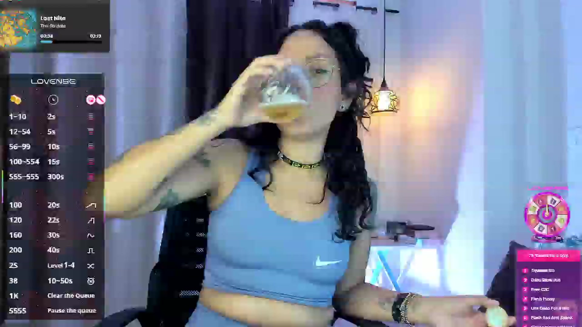 Gallery image thumbnail from Steamy_julia's myfreecams stream on, 06/26/2025, 24:23 image 17 of 20