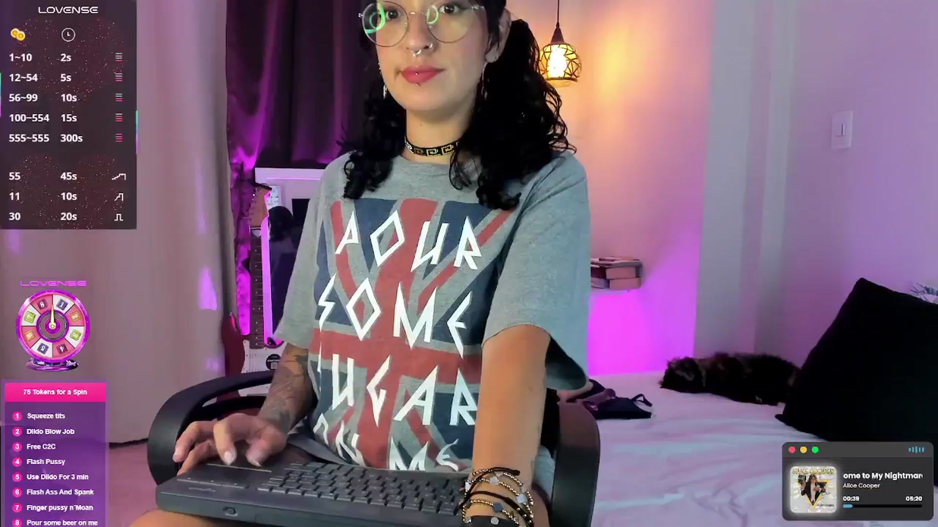 Gallery image thumbnail from Steamy_julia's myfreecams stream on, 06/29/2025, 02:05 image 1 of 20