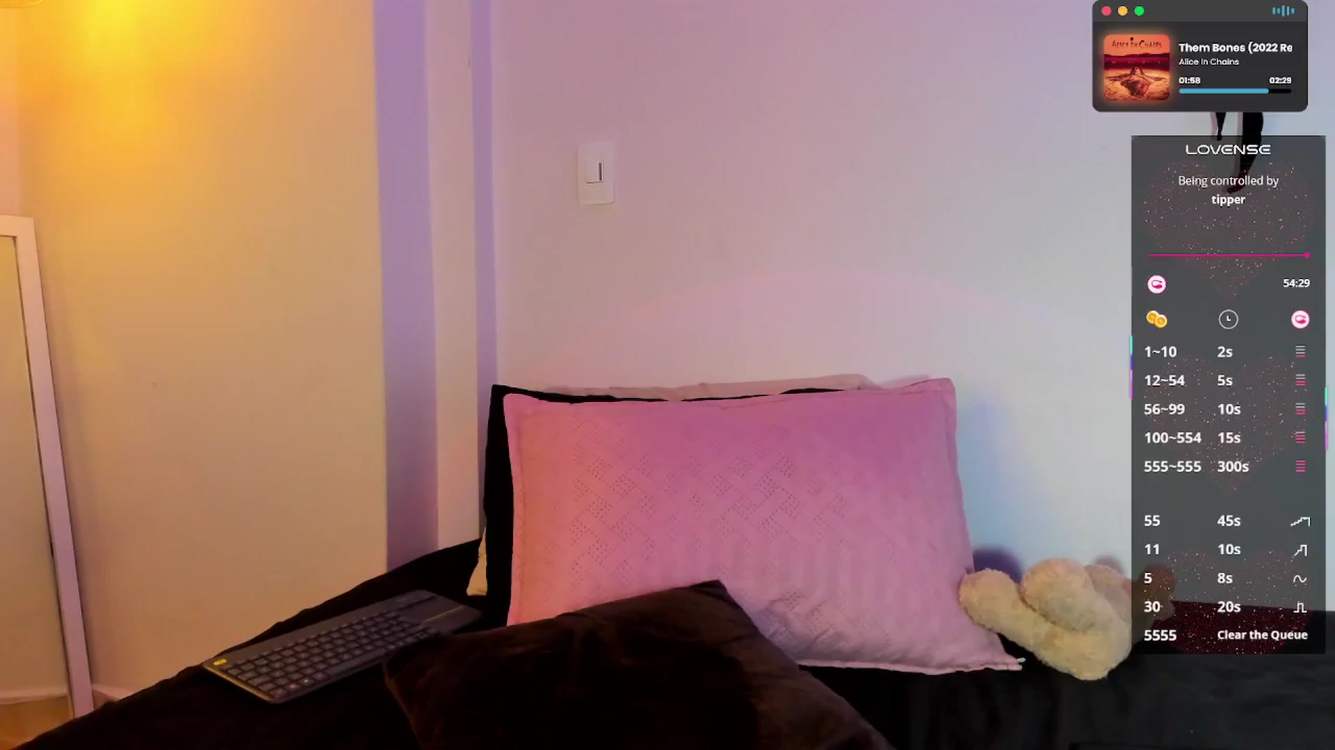 Gallery image thumbnail from Steamy_julia's myfreecams stream on, 07/10/2025, 24:40 image 2 of 20