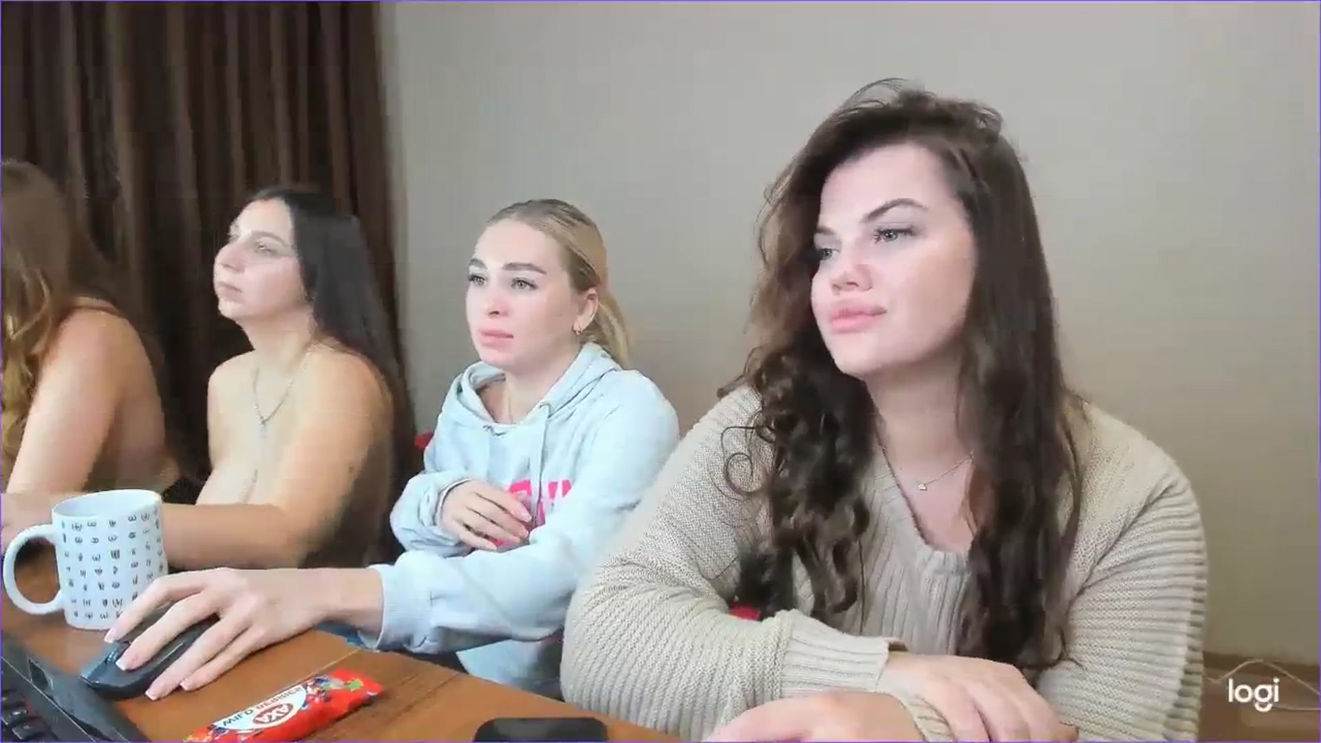 Gallery image thumbnail from StefaniNell's myfreecams stream on, 11/19/2023, 09:32 image 14 of 20