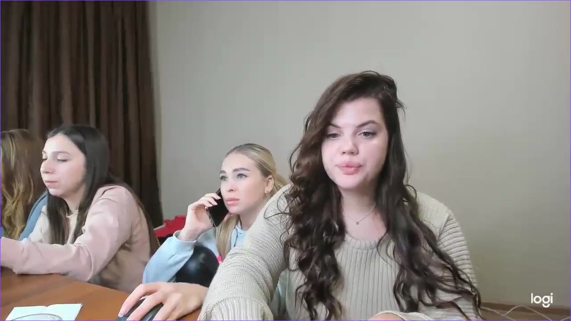 Gallery image thumbnail from StefaniNell's myfreecams stream on, 11/19/2023, 11:41 image 7 of 20