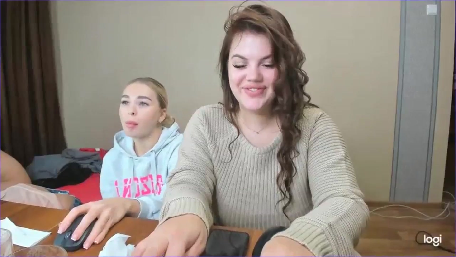 Gallery image thumbnail from StefaniNell's myfreecams stream on, 11/19/2023, 11:41 image 4 of 20