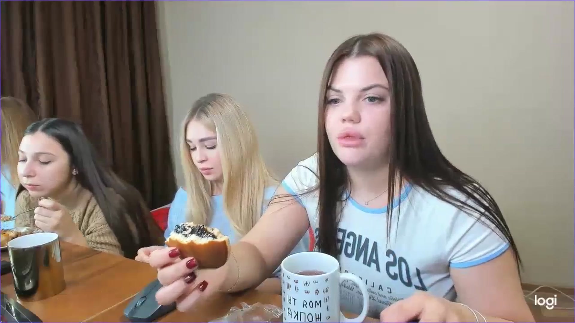Gallery image thumbnail from StefaniNell's myfreecams stream on, 11/20/2023, 11:20 image 6 of 20