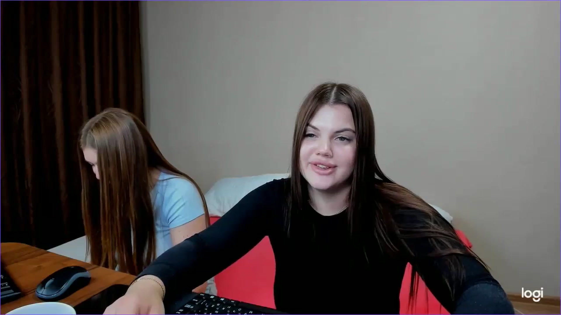 Gallery image thumbnail from StefaniNell's myfreecams stream on, 11/26/2023, 11:41 image 16 of 20