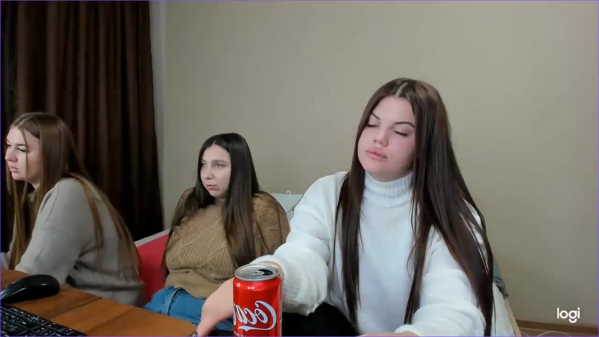 Gallery image thumbnail from StefaniNell's myfreecams stream on, 11/28/2023, 08:48 image 17 of 20