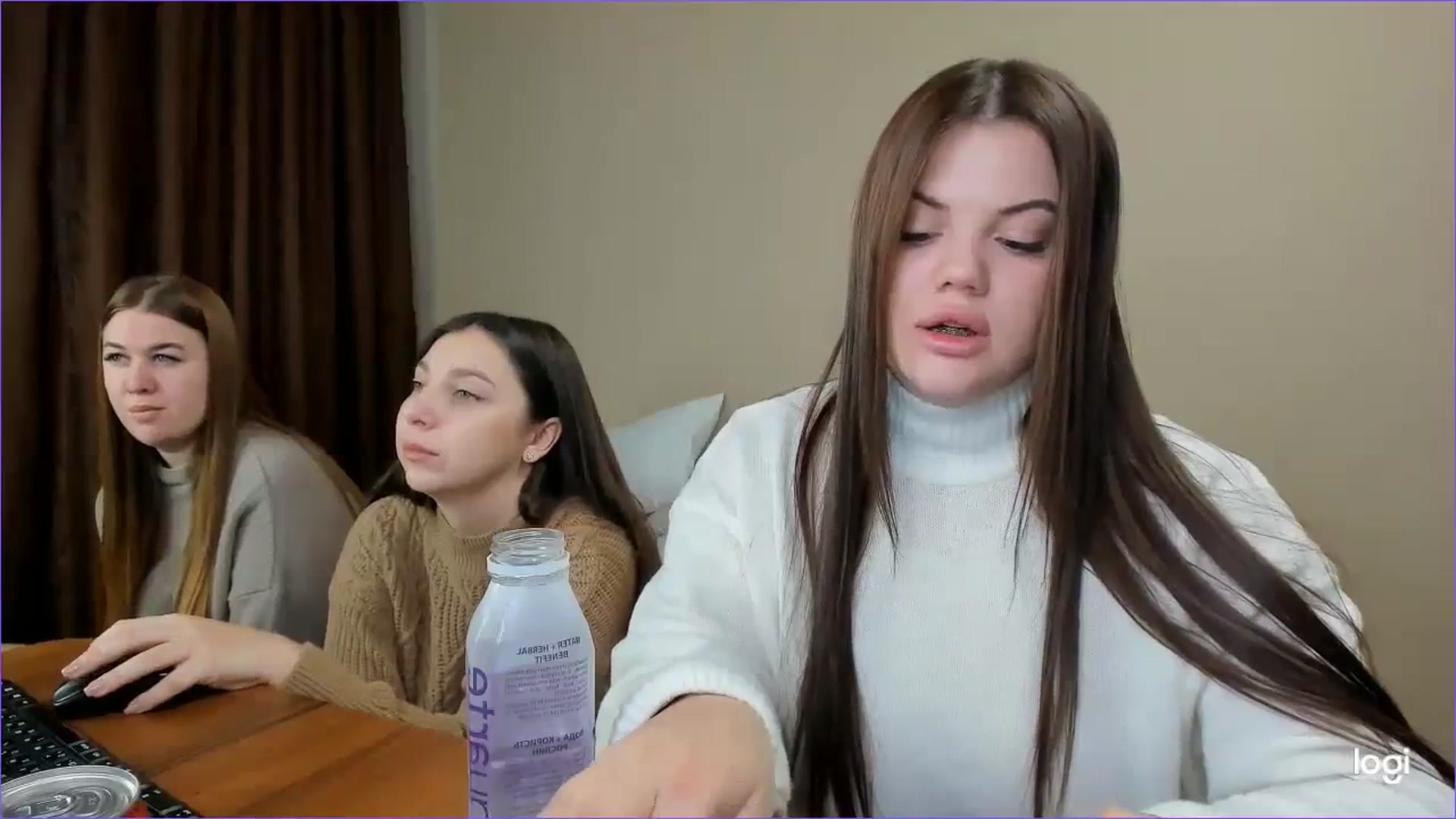 Gallery image thumbnail from StefaniNell's myfreecams stream on, 11/28/2023, 08:48 image 3 of 20
