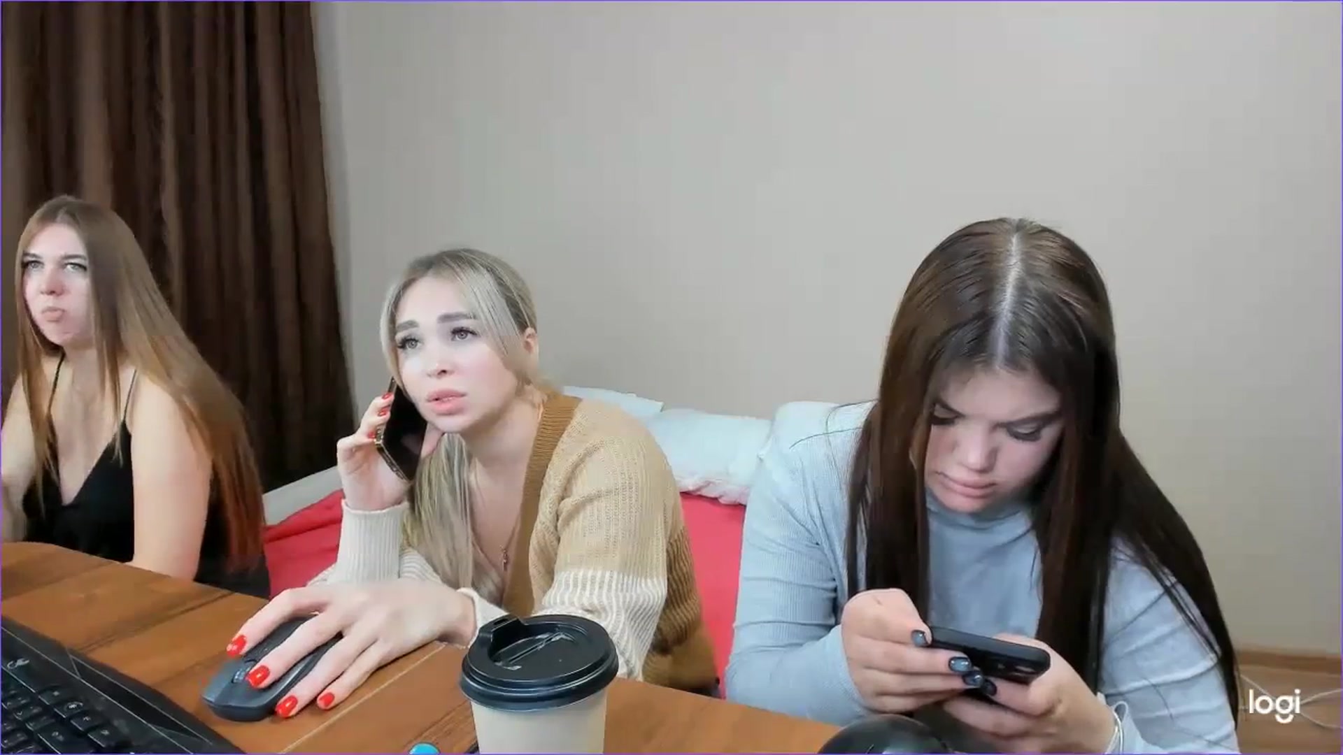 Gallery image thumbnail from StefaniNell's myfreecams stream on, 11/29/2023, 09:23 image 19 of 20
