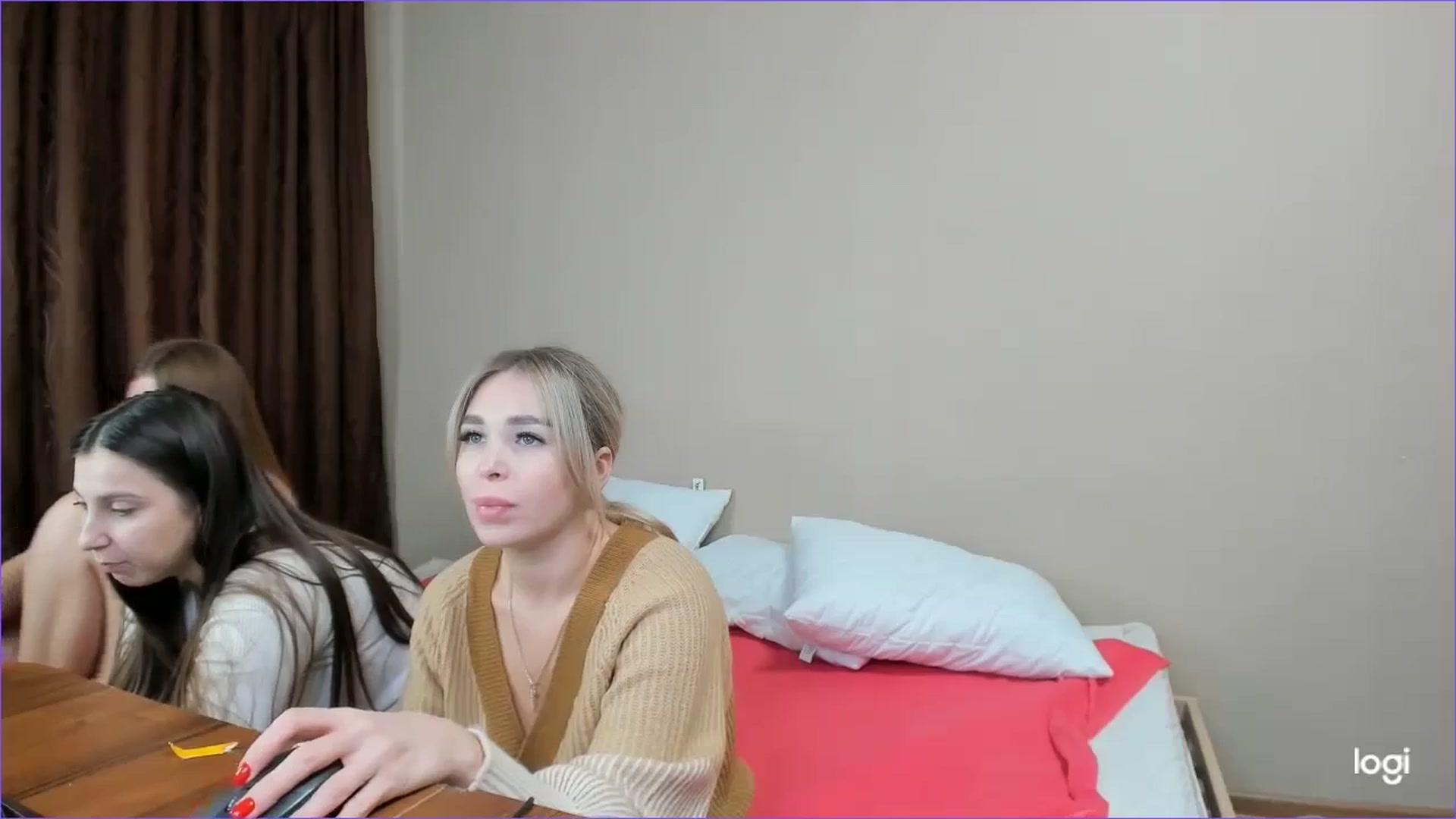 Gallery image thumbnail from StefaniNell's myfreecams stream on, 11/29/2023, 11:35 image 3 of 20