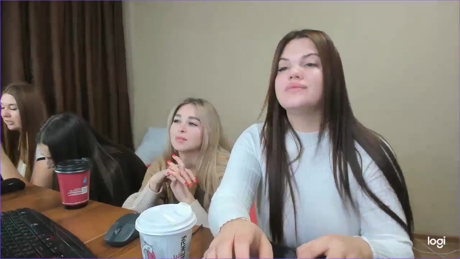 Gallery image thumbnail from StefaniNell's myfreecams stream on, 12/01/2023, 09:44 image 10 of 20