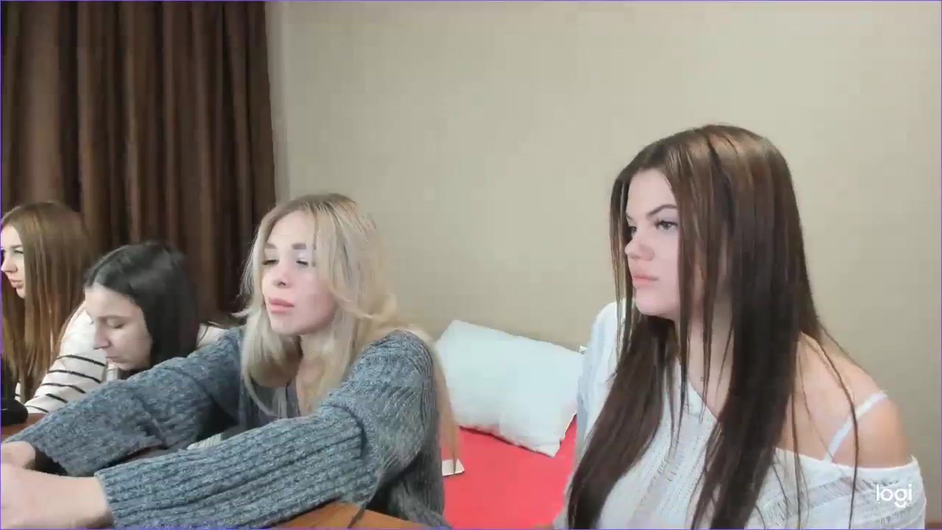 Gallery image thumbnail from StefaniNell's myfreecams stream on, 12/02/2023, 08:30 image 12 of 20