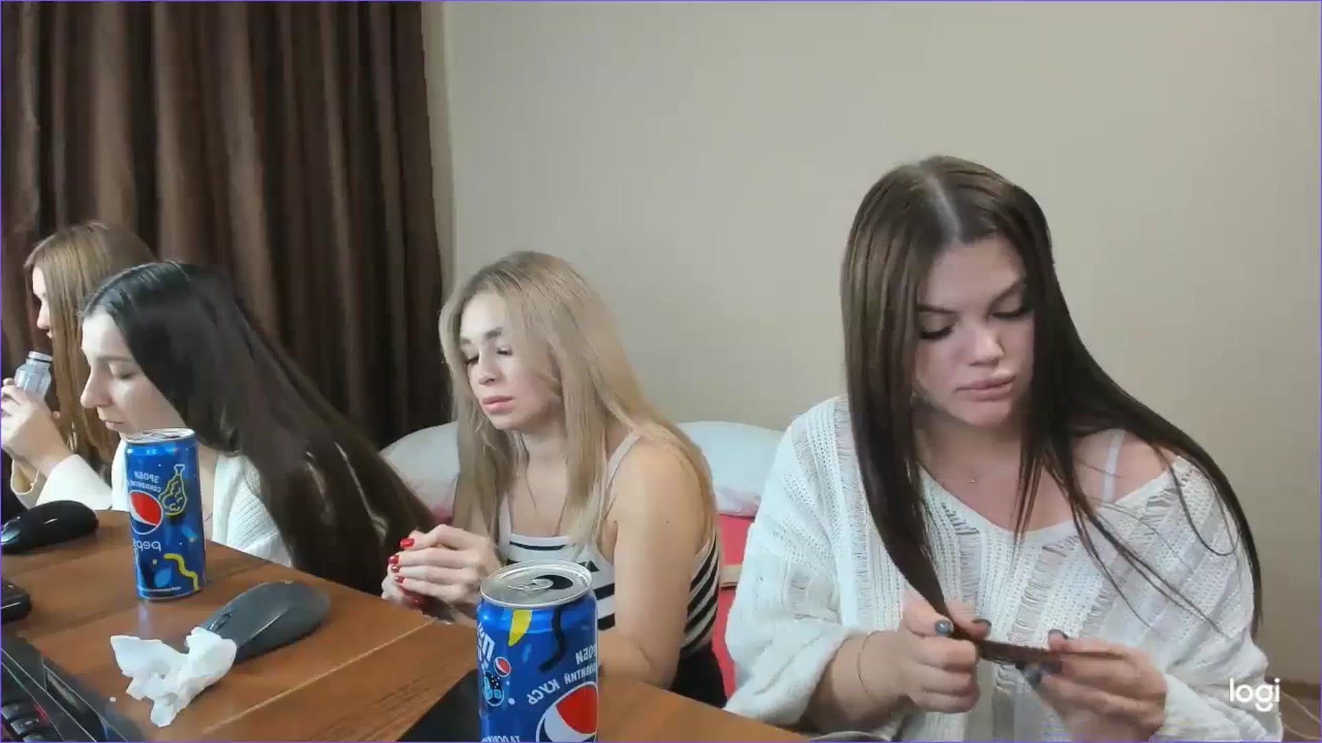 Gallery image thumbnail from StefaniNell's myfreecams stream on, 12/02/2023, 11:03 image 17 of 20